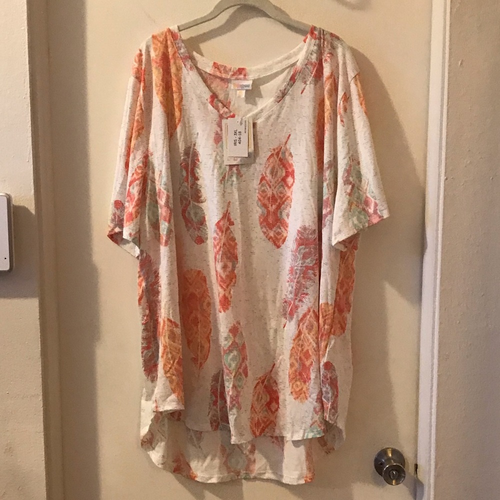 LuLaRoe Iris Top